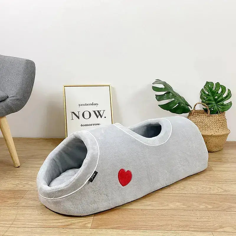 Cozy Cat Bed & Couch | Ultimate Feline ComfortElevate your cat's comfort with our luxurious Pet Cat Bed House & Couch. Perfect for cozy, stylish naps and relaxation.£46.9