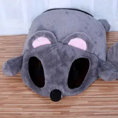 Shop Bayppy's cute grey mouse-shaped pet bed for cats and small dogs. Made from Coral Fleece with a removable cushion and waterproof bottom. Size: 50*42*24cm.